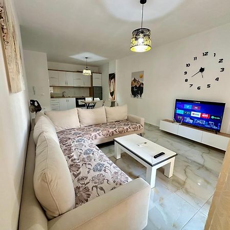 Kay Apartment Saranda Terraces Eksteriør billede