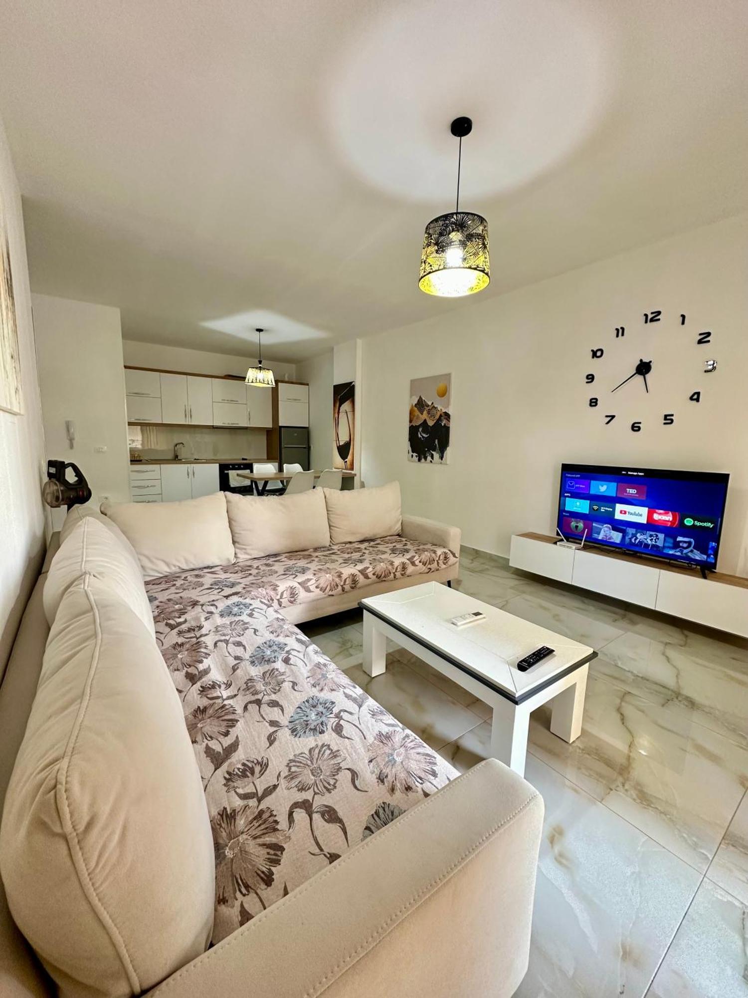 Kay Apartment Saranda Terraces Eksteriør billede
